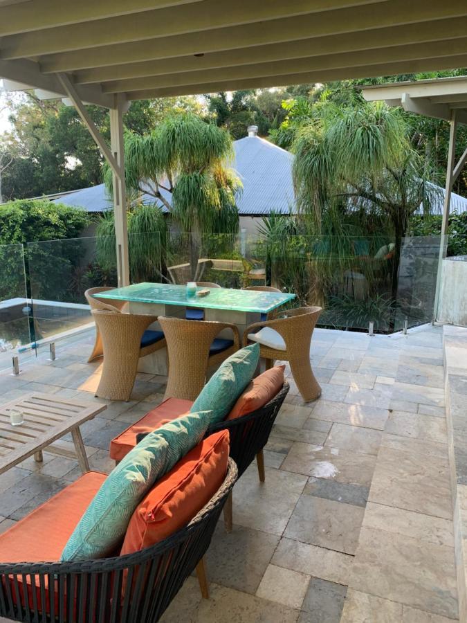Beachfront Dolphin Cabin Oak Beach Bagian luar foto