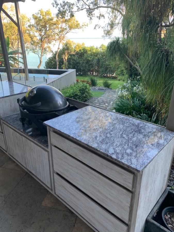 Beachfront Dolphin Cabin Oak Beach Bagian luar foto