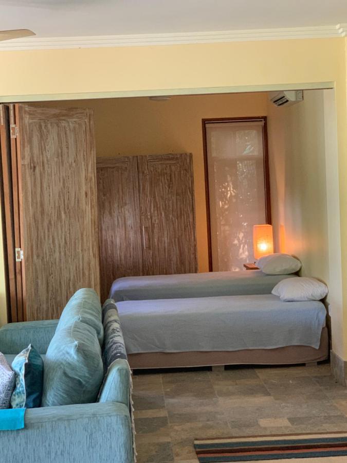 Beachfront Dolphin Cabin Oak Beach Bagian luar foto