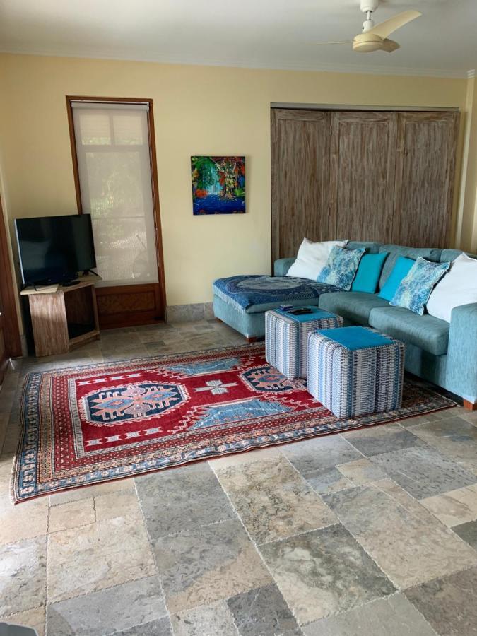 Beachfront Dolphin Cabin Oak Beach Bagian luar foto