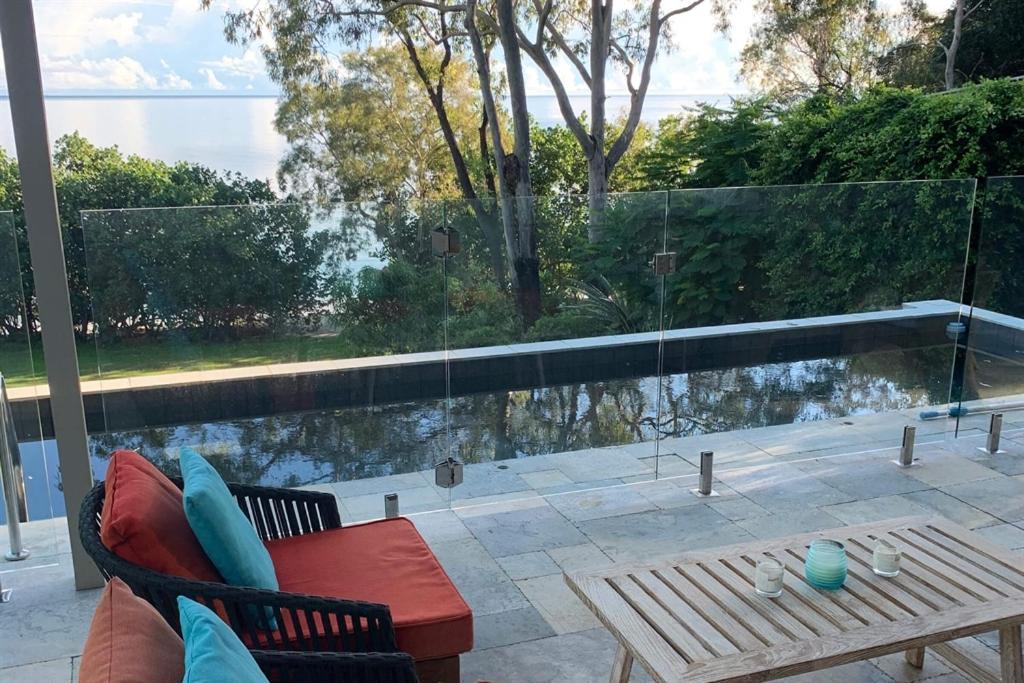 Beachfront Dolphin Cabin Oak Beach Bagian luar foto